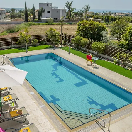 With Private Pool Semesterbostad Pégeia